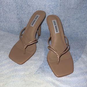 Steve Madden heel